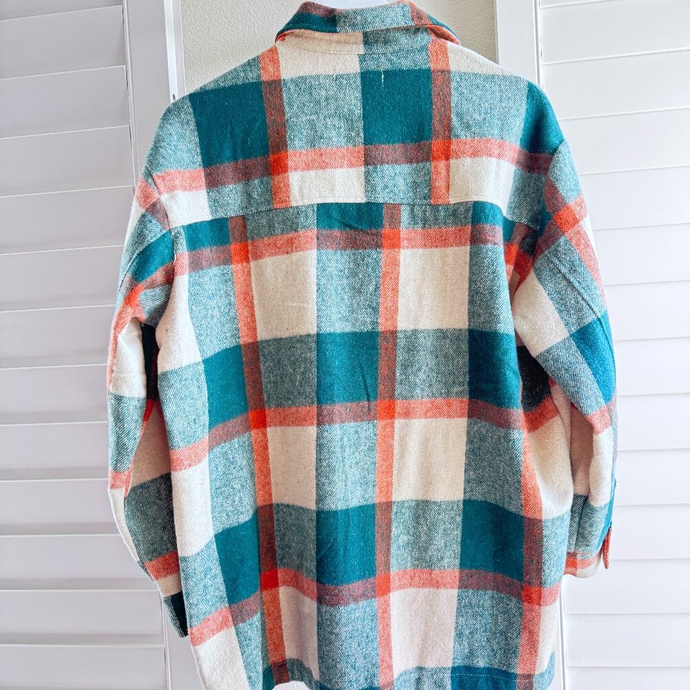 Stitch fix: VIGOSS Size: XS Oversized Teal Green Orange Plaid Shacket Flannel - Picture 12 of 15